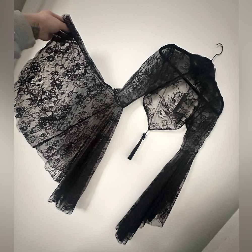 Dolls Kill Widow Lace Shrug